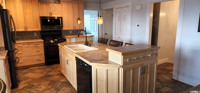 903 S 850 E, Bountiful, UT 84010 — photo 12