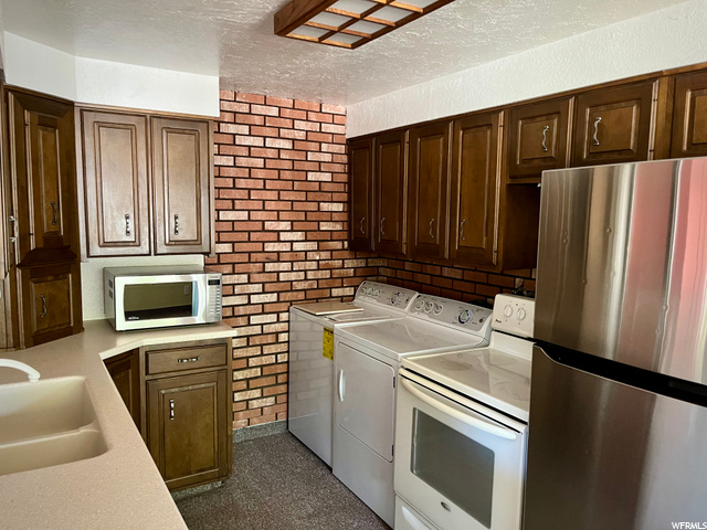 930 E Melody Ln S, Ogden, UT 84404 — photo 8