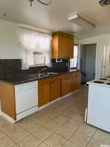2075 W 5700 S, Roy, UT 84067 — photo 2