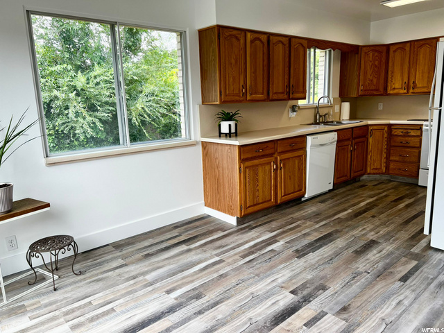 Kitchen & Dining Room