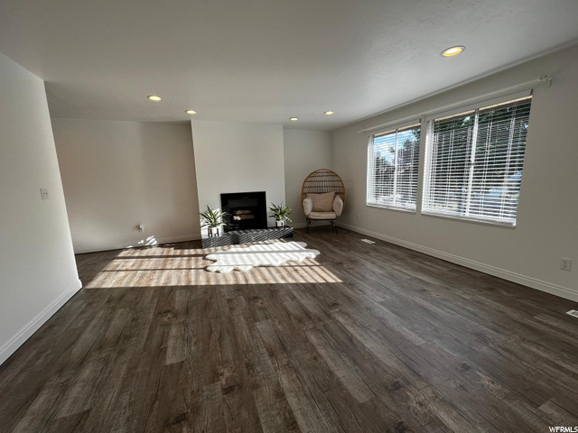 Family Room with Fireplace