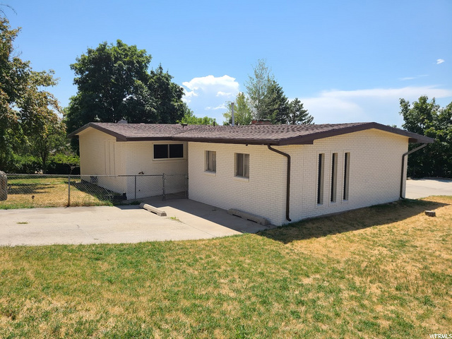 574 Powell Ave, Centerville, UT 84014 — photo 2