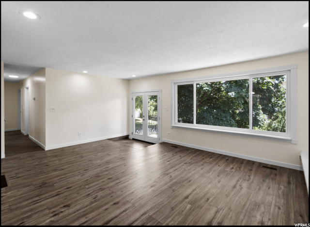 574 Powell Ave, Centerville, UT 84014 — photo 9