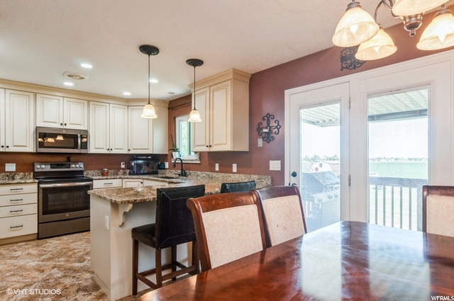 5344 W 5900 S, Hooper, UT 84315 — photo 4