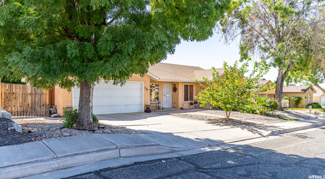 394 N 2040 E, St. George, UT 84790 — photo 2