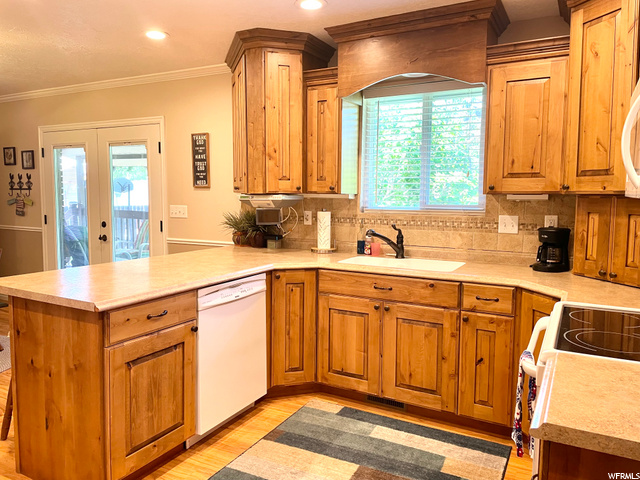 Main level Kitchen