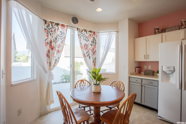 Sliding glass door