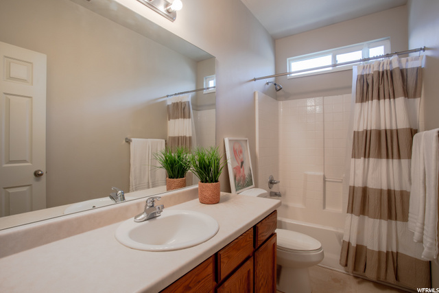 2nd Bathroom