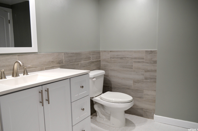 New Downstairs Bathroom