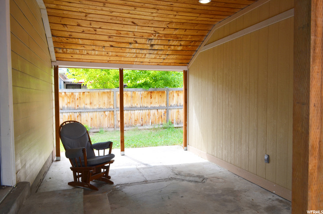 Covered Breezeway