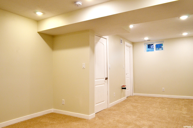 4th Bedroom/Flex Room Down