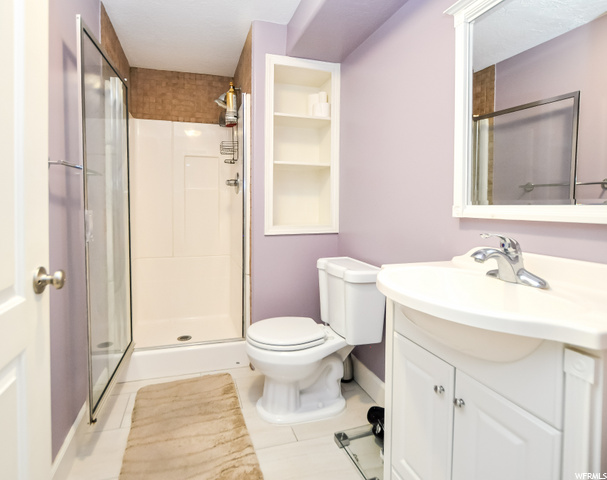 Downstairs Bathroom