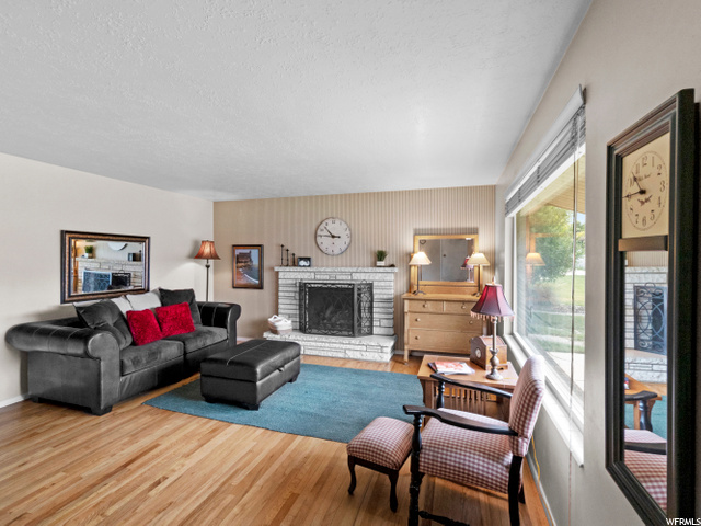398 W 2300 S, Bountiful, UT 84010 — photo 3