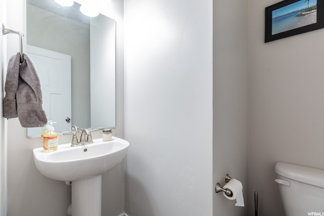 Main Level 1/2 Bath