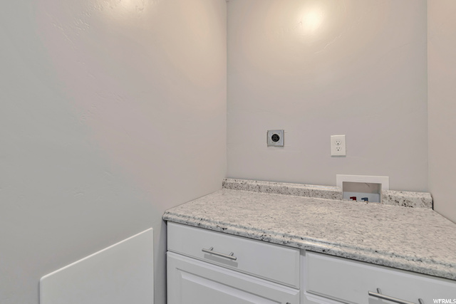 Basement Laundry room