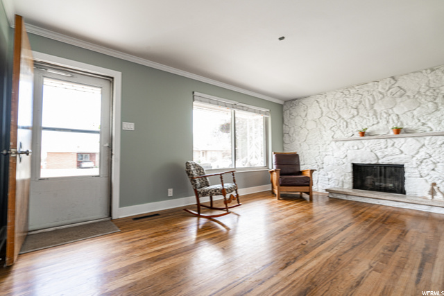 Hardwood Flooring, Crown Molding