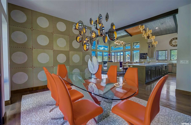 Dining Room Area