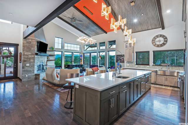 Great Room & Kitchen