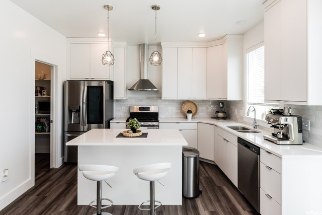 228 E 520 N, Providence, UT 84332 — photo 8
