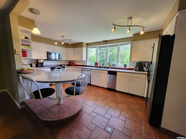 Kitchen 3