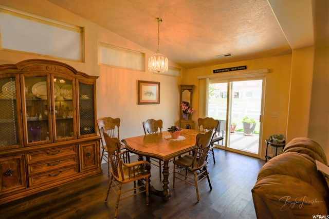 545 E Padre Lakes Dr, Ivins, UT 84738 — photo 10