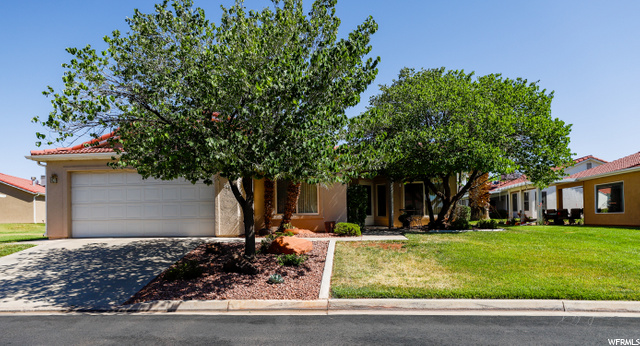 545 E Padre Lakes Dr, Ivins, UT 84738 — photo 4