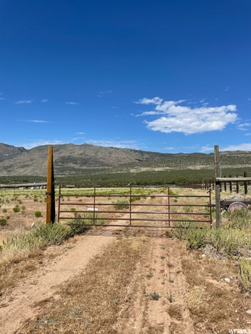 675 N 175 E, New Harmony, UT 84757 — photo 4