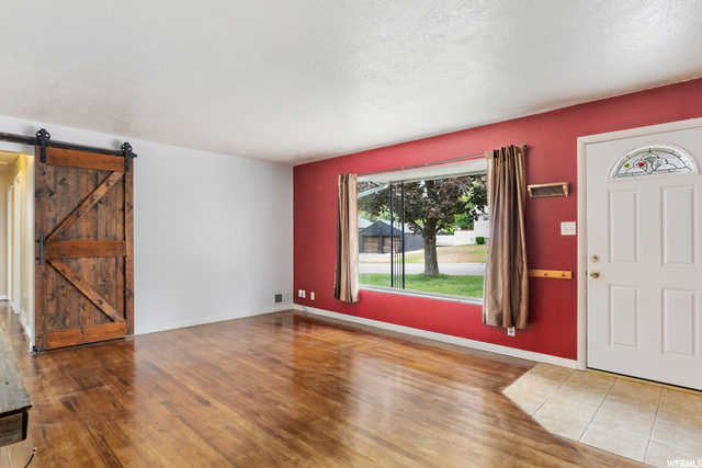 3862 S 825 W, Bountiful, UT 84010 — photo 4