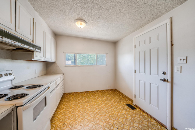 490 N Fort Ln E, Layton, UT 84041 — photo 4