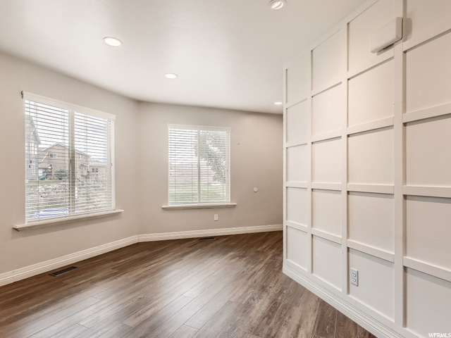 Dininf Room