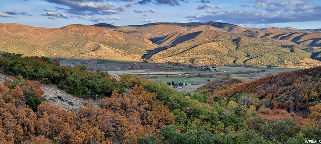 Panoramic vista of the valley