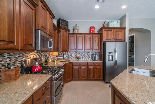 Quartz Counters