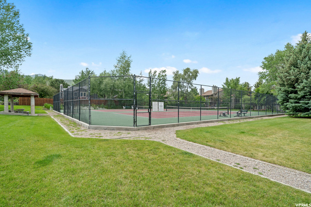 Tennis court near by