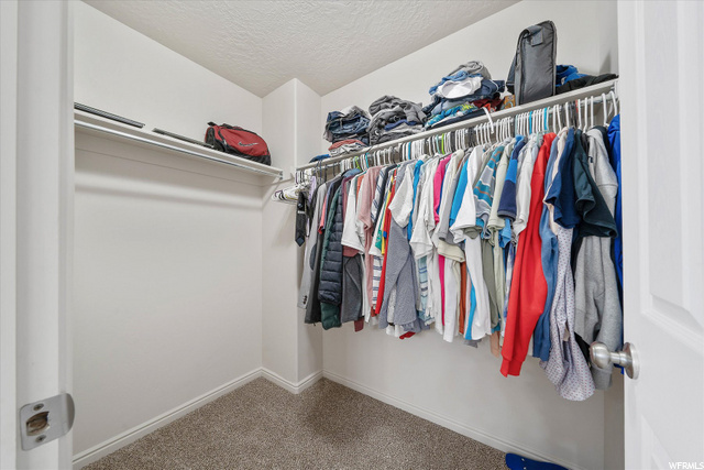 His and Hers Walk In Closet