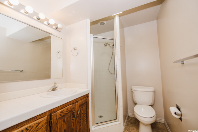 Downstairs 3/4 Bathroom