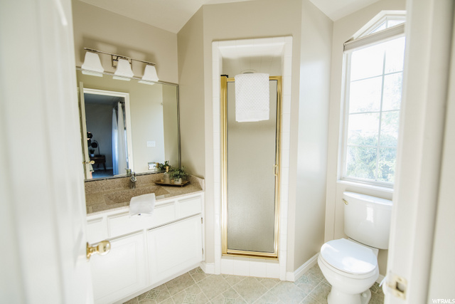 Updated Owners Bathroom