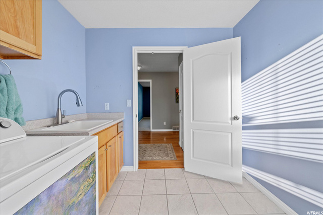 Laundry Room Alt View