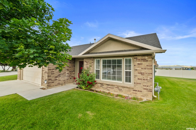 282 W 260 N, Hyde Park, UT 84318 — photo 2