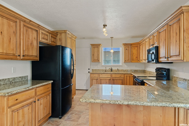 282 W 260 N, Hyde Park, UT 84318 — photo 3