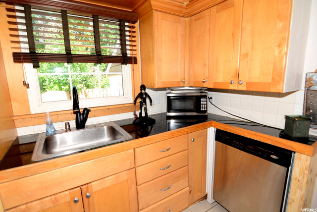 116 S 400 East E, Logan, UT 84321 — photo 3