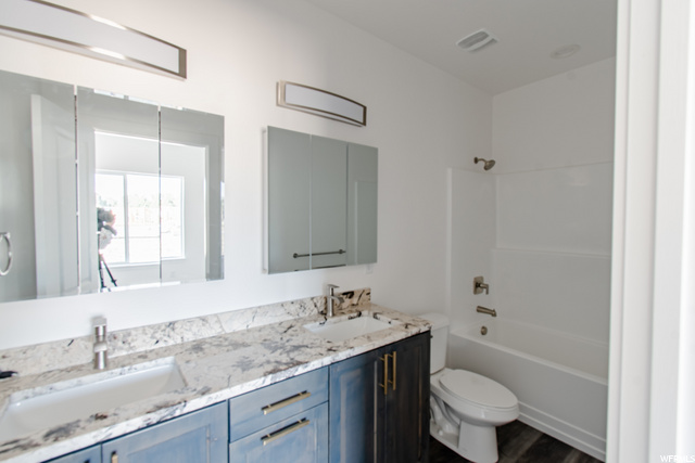 Owner's Bath