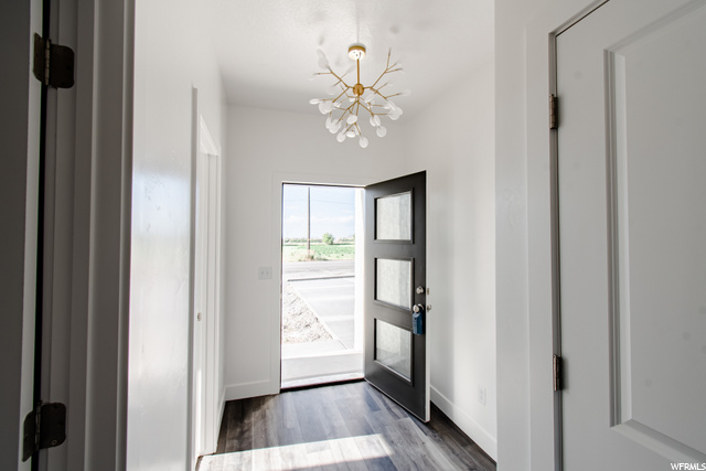296 W 400 N, Smithfield, UT 84335 — photo 4