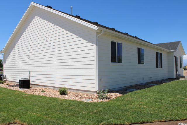 853 S 1360 E, Spanish Fork, UT 84660 — photo 2