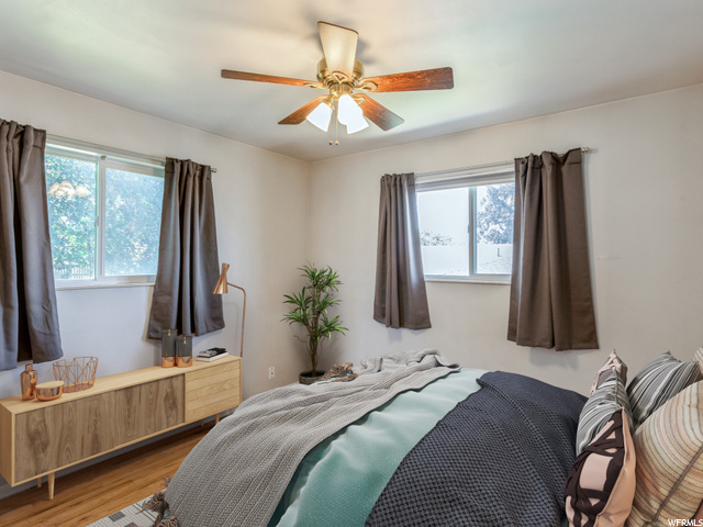Contains Virtual Staging