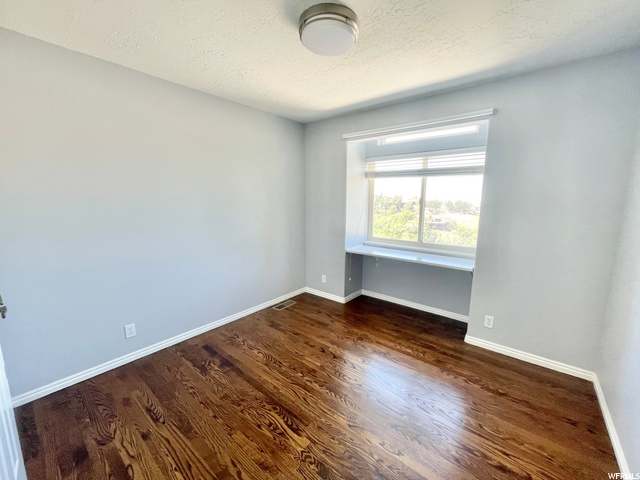 Level 1 Bedroom