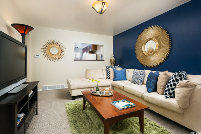 Unit 718 Main Level Living Room