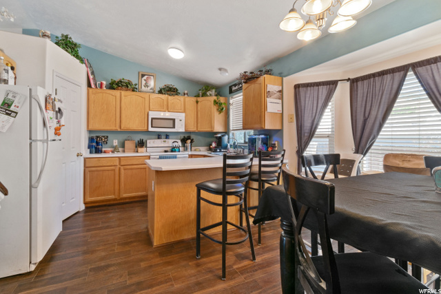 kitchen dining space