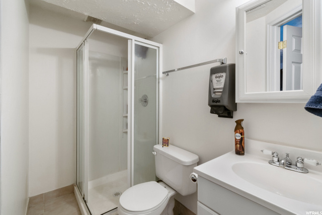 3/4 bath lower level