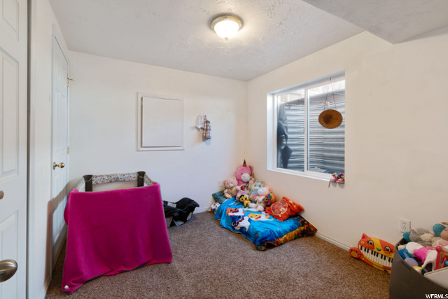 basement bedroom