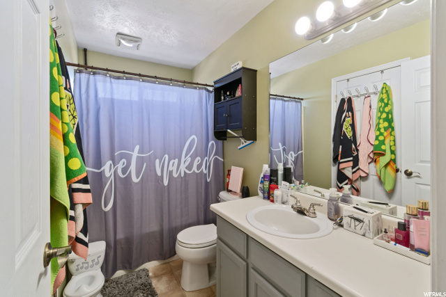 full bath up with garden tub